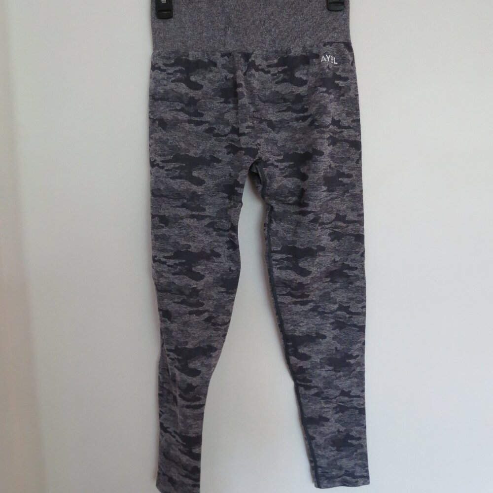 ABYL Evolve Camo Seamless Leggings, Size Large